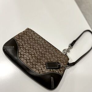 Coach wristlet so cute!! 💕